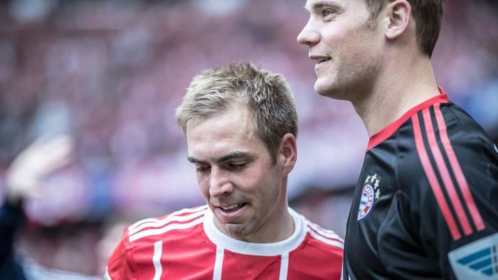 更因为他们 更因为他们