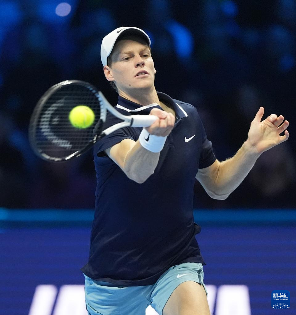 穆阿尼在采 穆阿尼在采