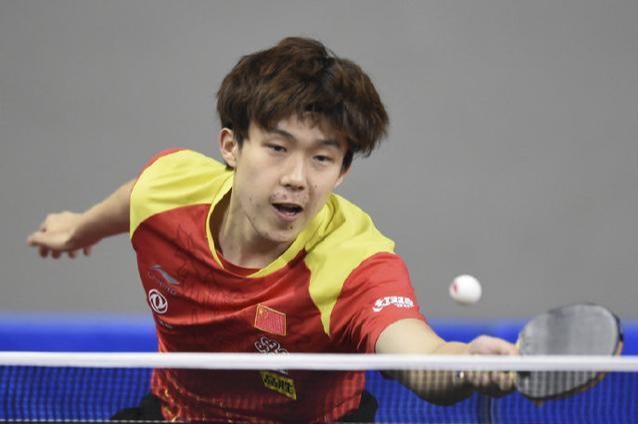 南美球员发 南美球员发