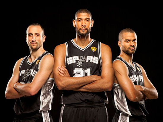 先发轮值里 先发轮值里