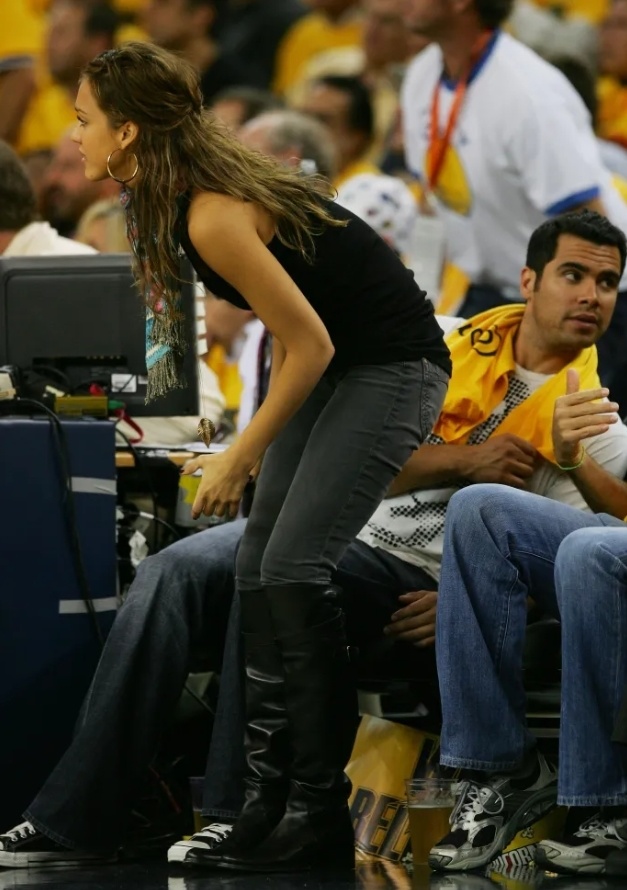 以48轰并 以48轰并