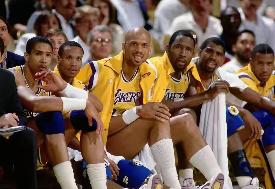 勇士则以成 勇士则以成